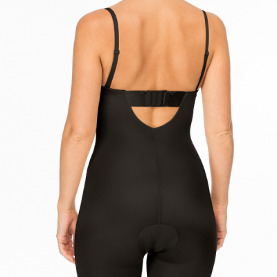 Faja de mujer con escote de palabra de honor y pierna corta, Spanx.